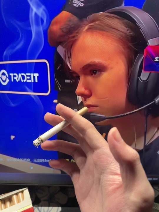 LPL春季赛今日首发名单：Flandre依旧被换下 TheShy大战Bin