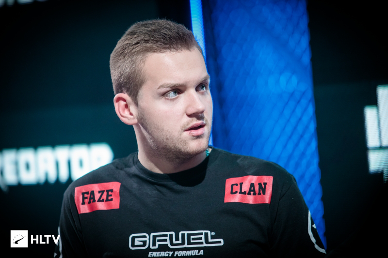 LPL春季赛今日赛程及首发名单：Cryin对战UCAL Xiaohu对战Jay