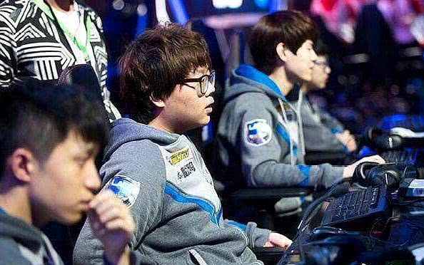 LPL夏季赛季后赛：JDG 3：0 横扫 LNG，进入胜者组决赛