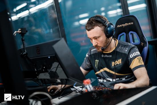 B8 在2025年StarLadder布达佩斯Major第二阶段的首场比赛中击败了 Team Liquid